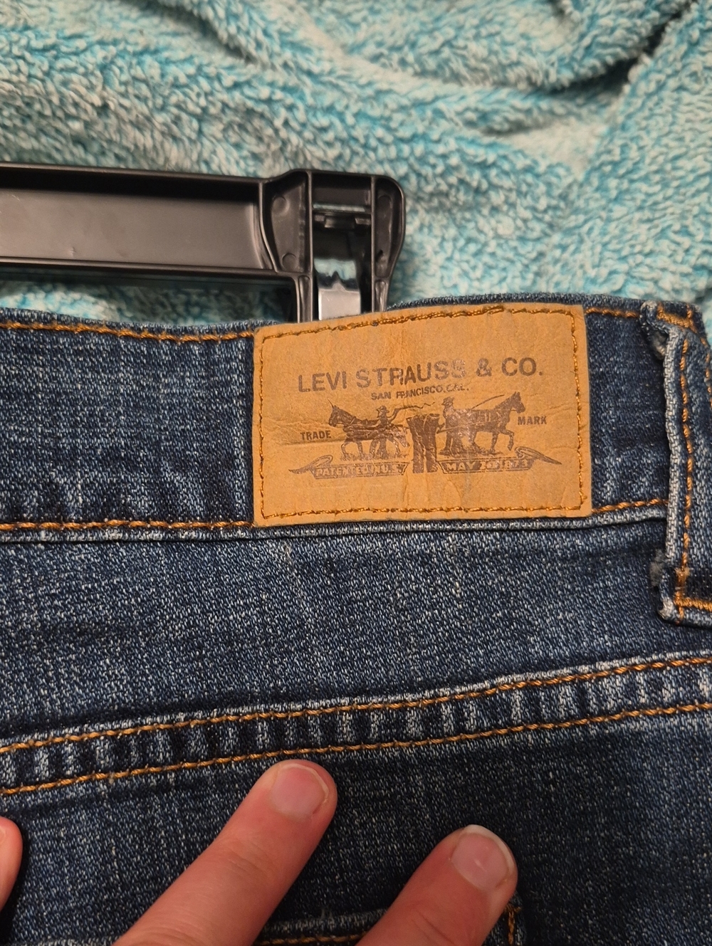Size 14 Levi 515 Ladies Blue Denim Jean Shorts